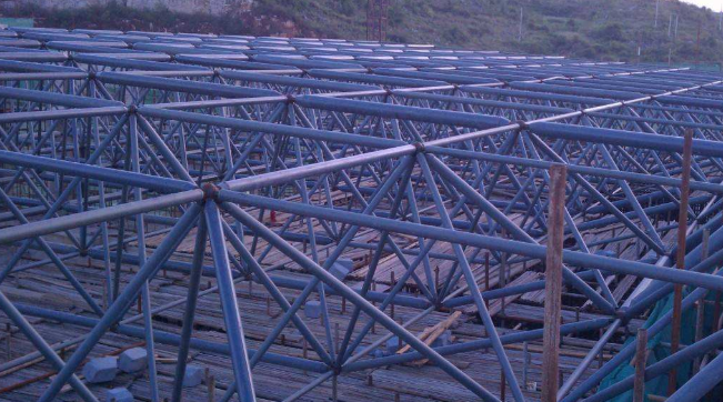 白山概述网架加工中对钢材的质量的过细恳求